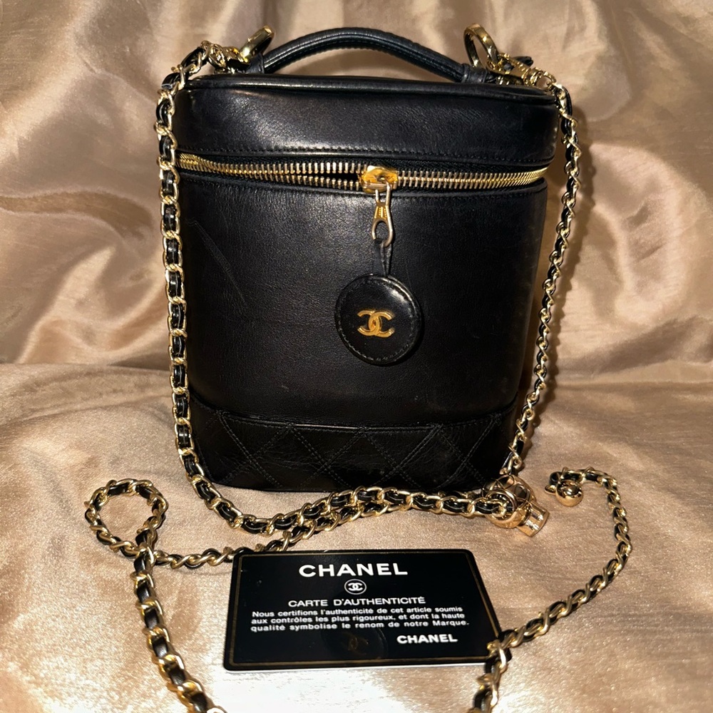 ❌SOLD❌Chanel Vanity